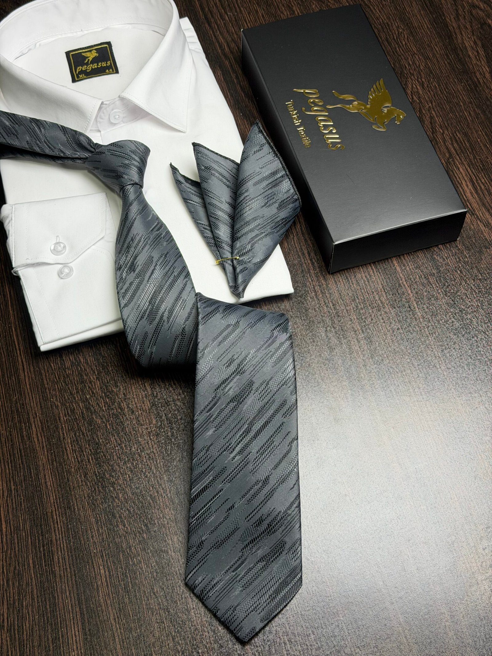 Tie & pocket square — Gray · 7.5 cm