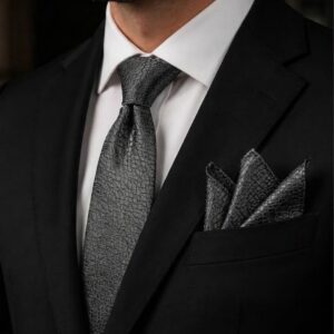 Tie & pocket square — Dark Black · 7.5 cm